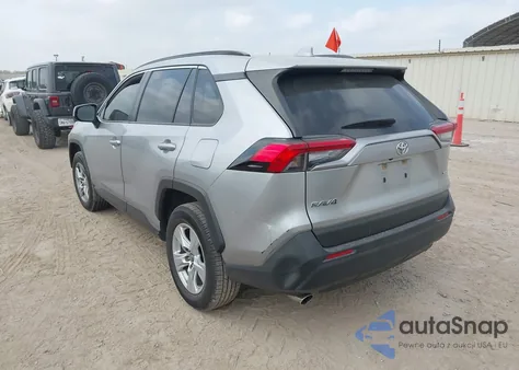 2019 Toyota Rav4 Xle z USA, uszkodzony, nr VIN JTMW1RFV1KJ015280
